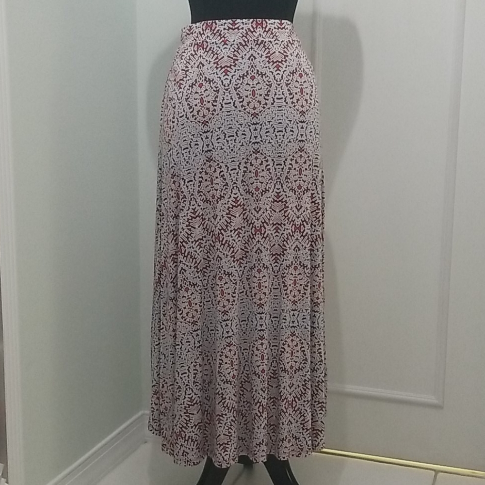 Skirt - Picture 3 of 3